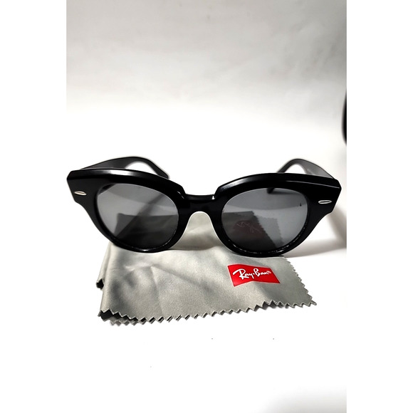 Ray Ban ROUNDABOUT Black RB2192 901/31 47□22 145 3N Sunglasses Italy w/RB Cloth - Picture 1 of 8